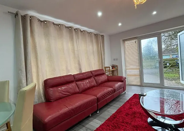 Cheerful 2 Bedroom Bungalow Fully Furnished
