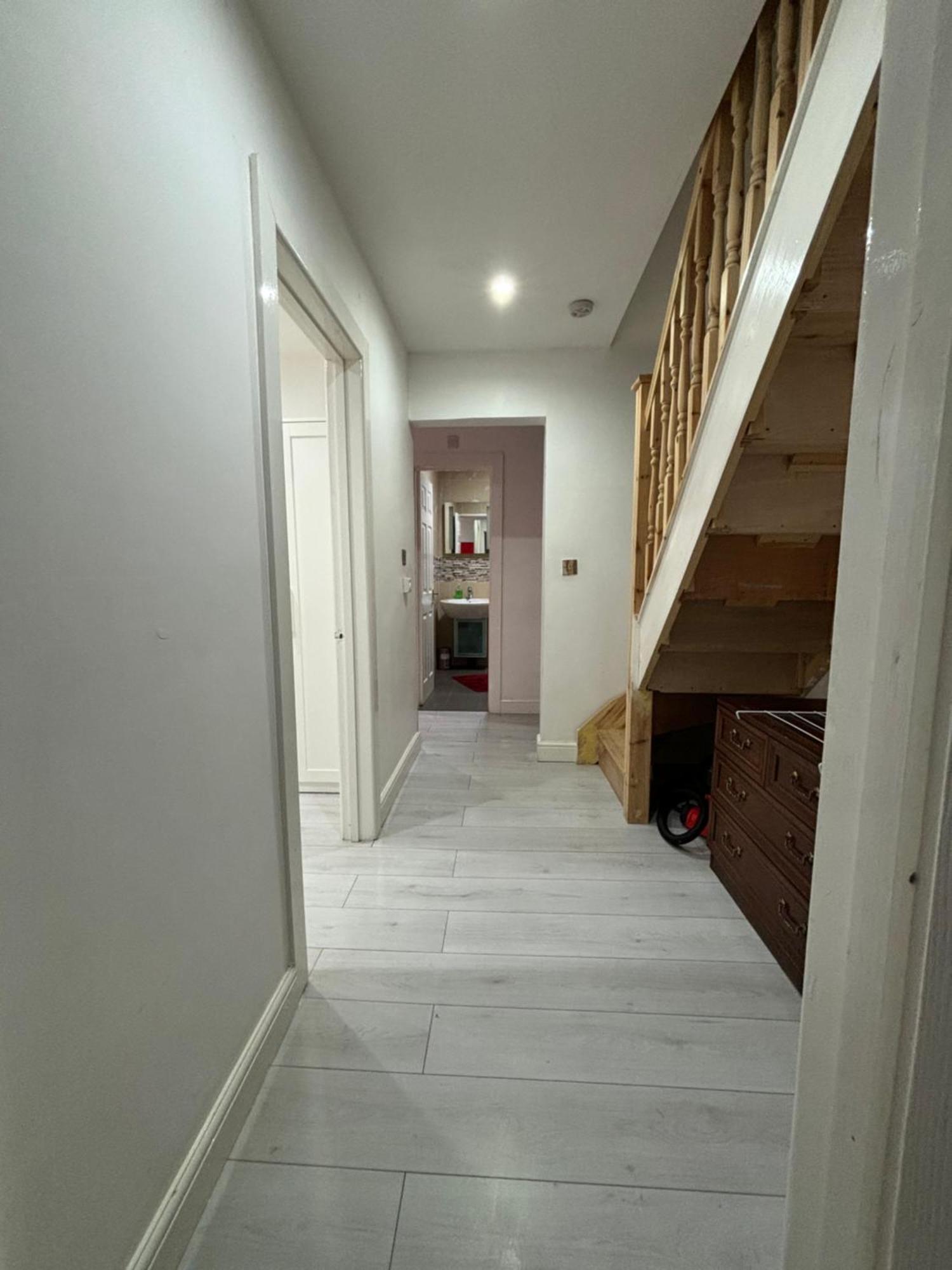 Holiday home Cheerful 2 Bedroom Fully Furnished *