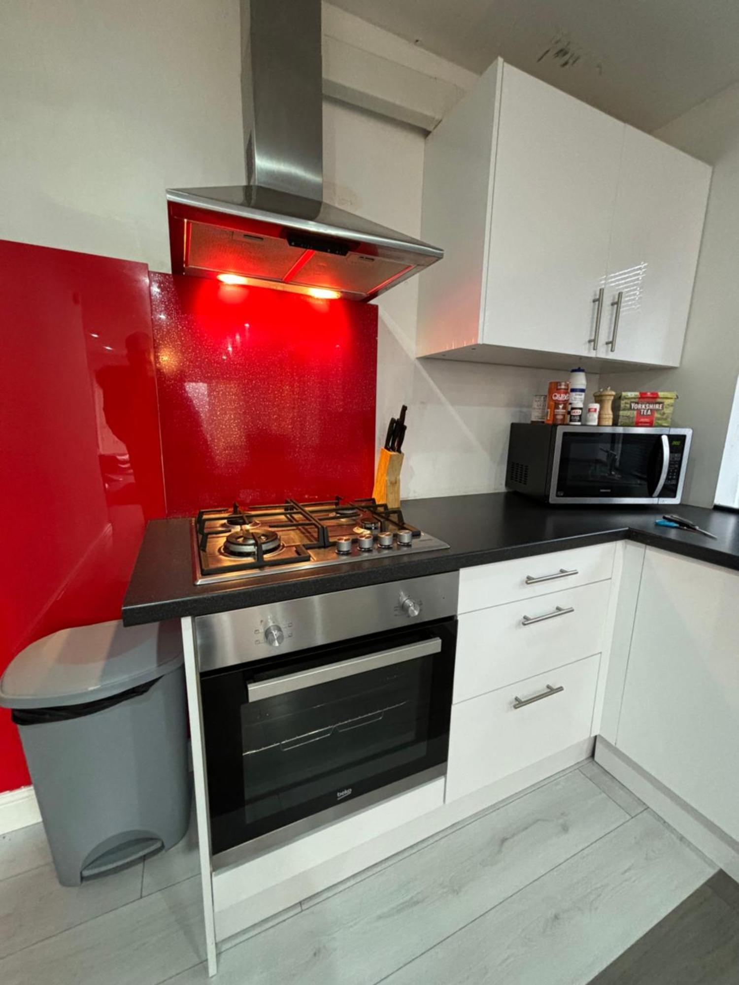 Holiday home Cheerful 2 Bedroom Fully Furnished *